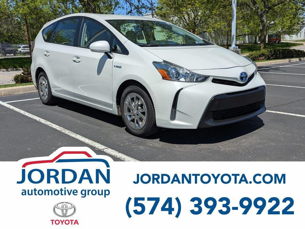 Toyota Prius V