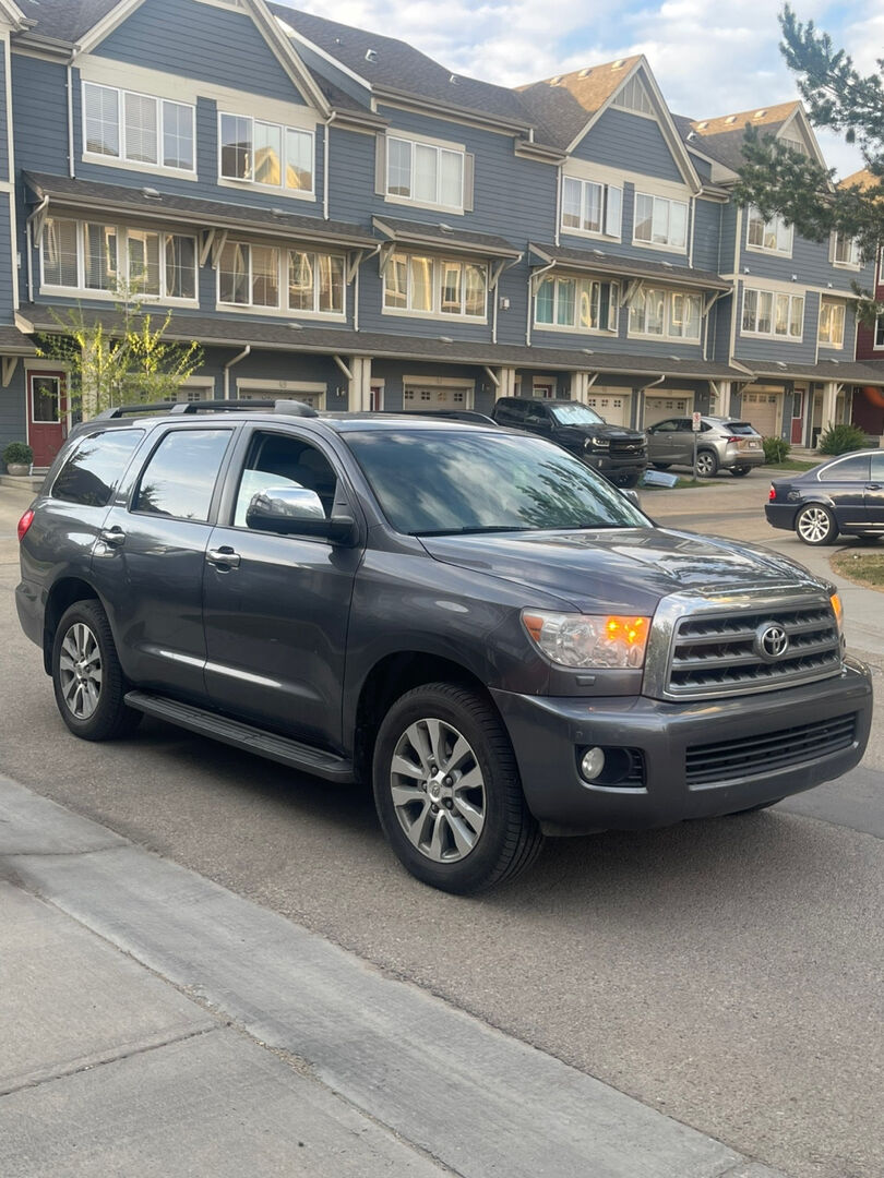 Toyota Sequoia