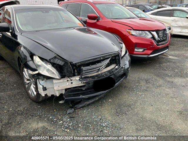 Infiniti M56