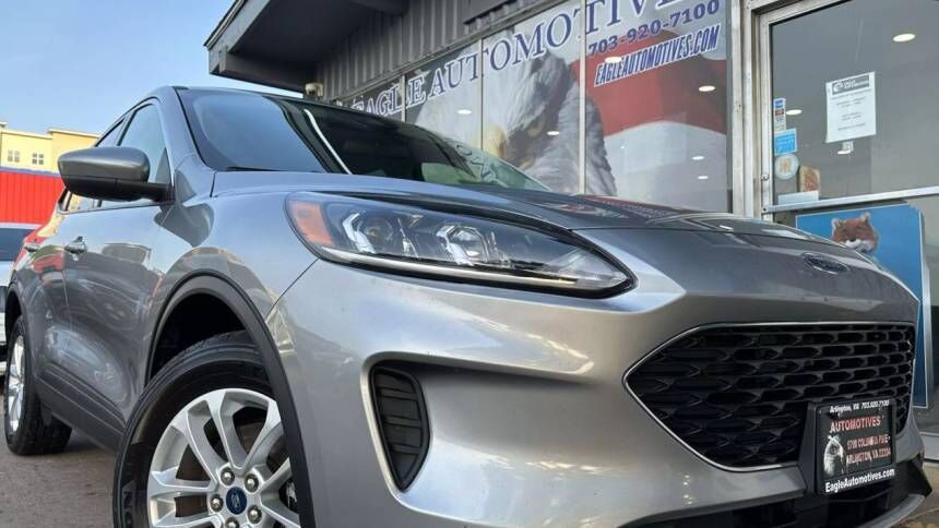 2021 FORD Escape