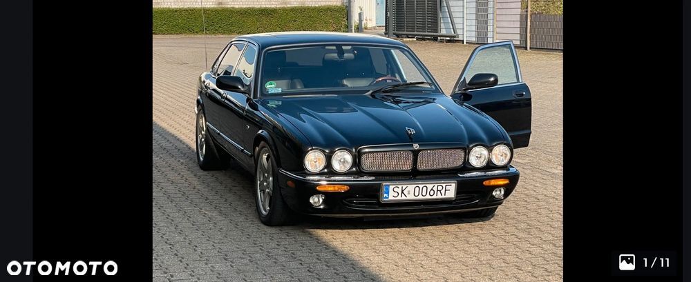 Jaguar XJR