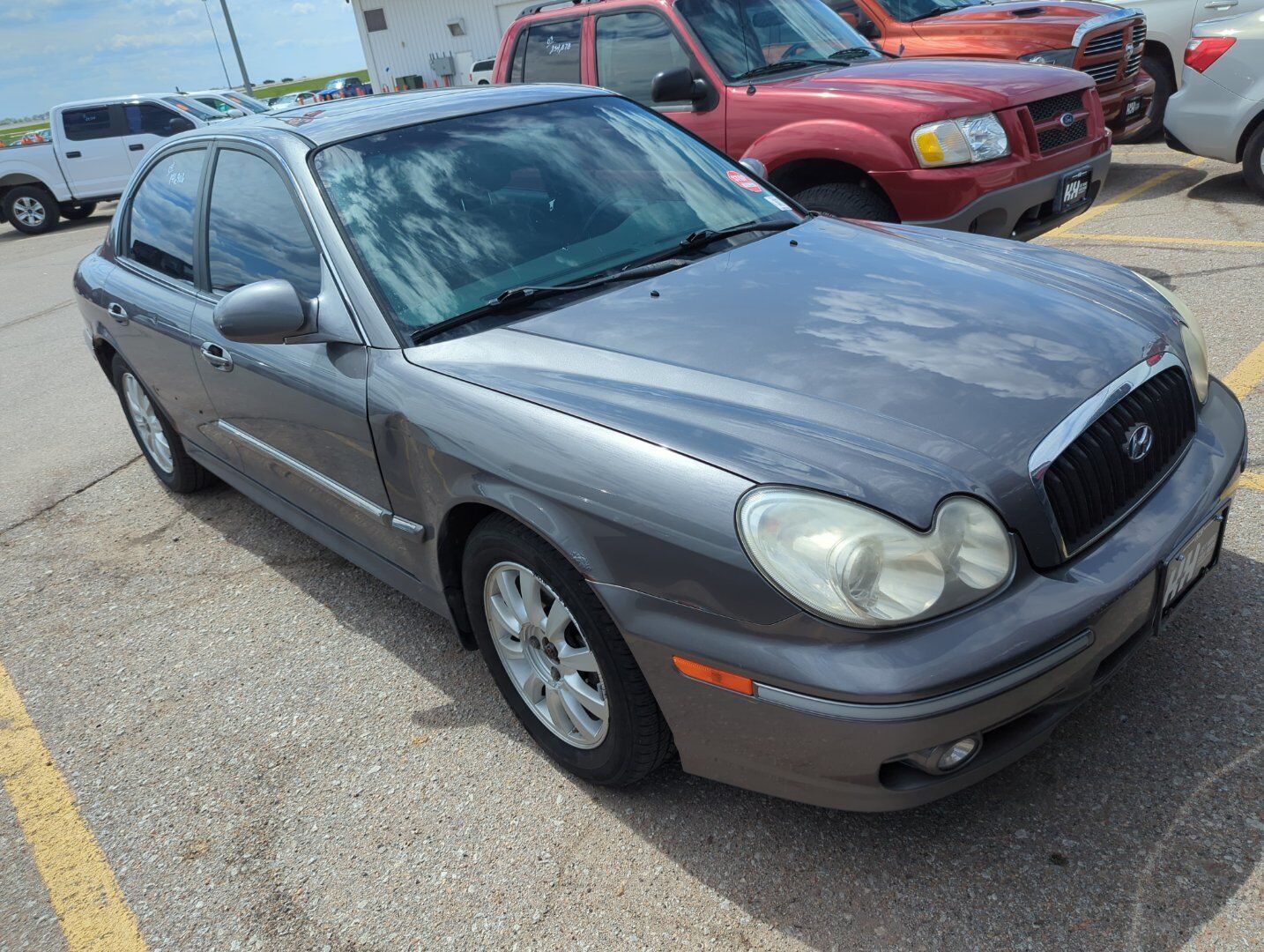 HYUNDAI