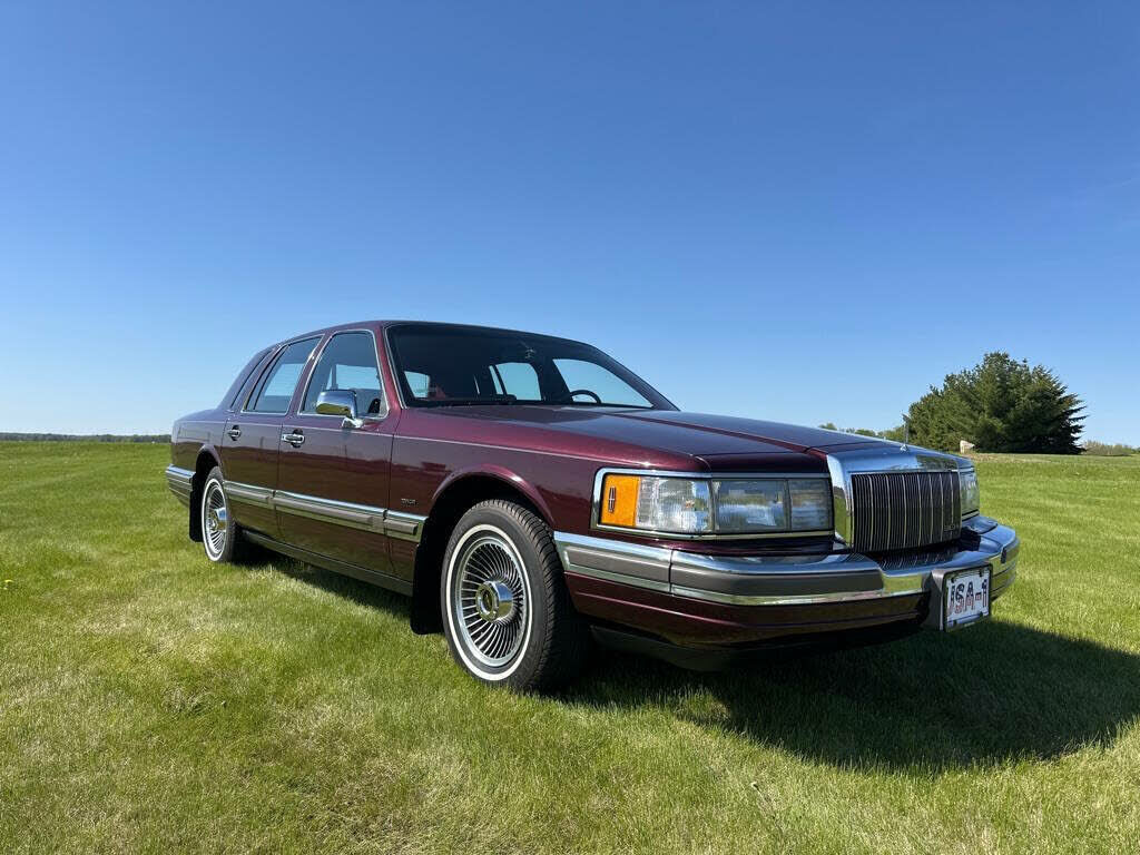 Lincoln Town Car