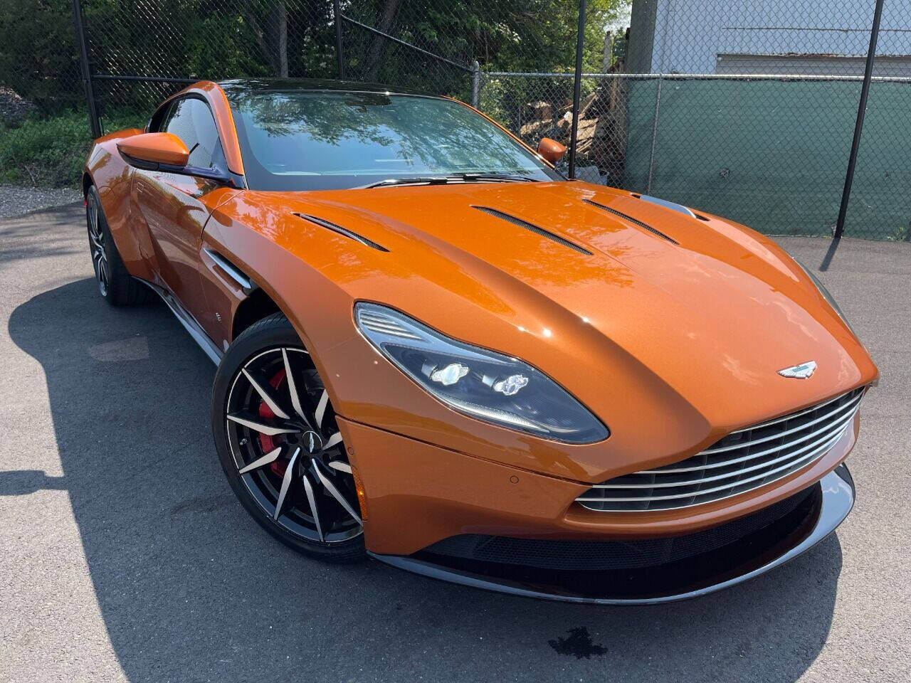 2017 ASTON MARTIN DB11
