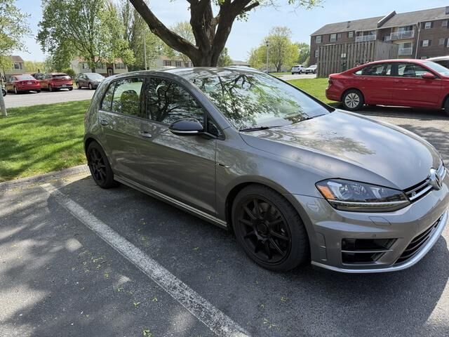 Volkswagen Golf R