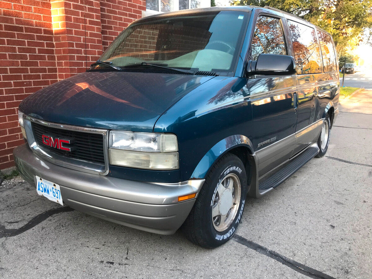 GMC Safari