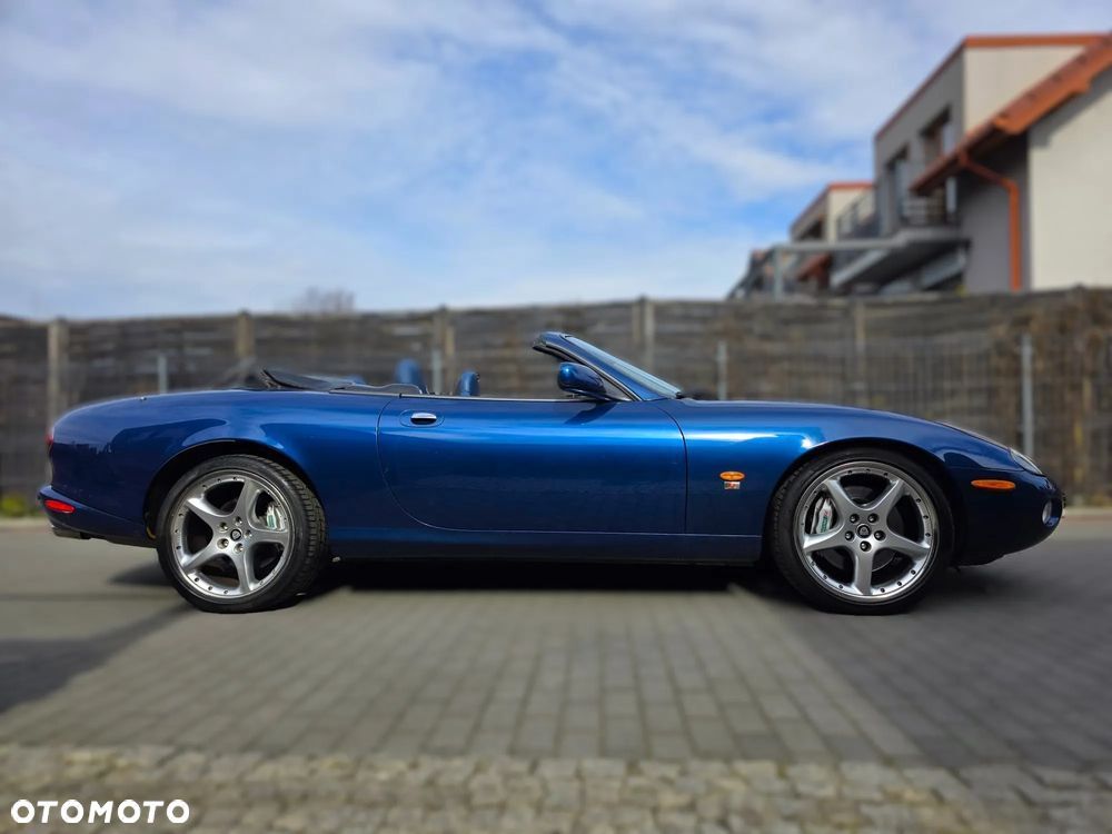 Jaguar XKR