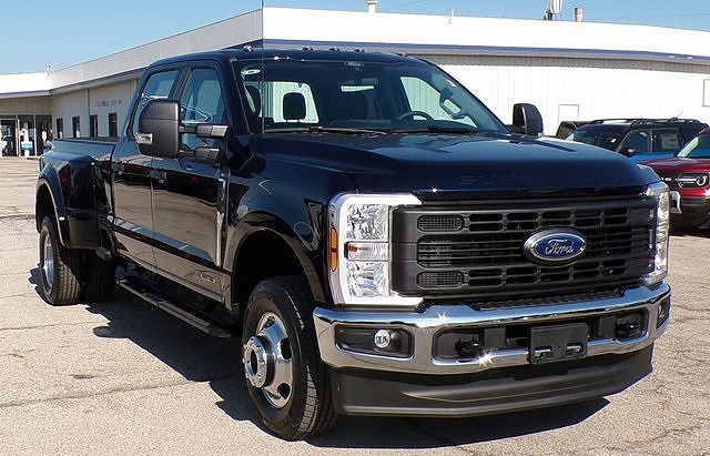 2025 FORD F-350