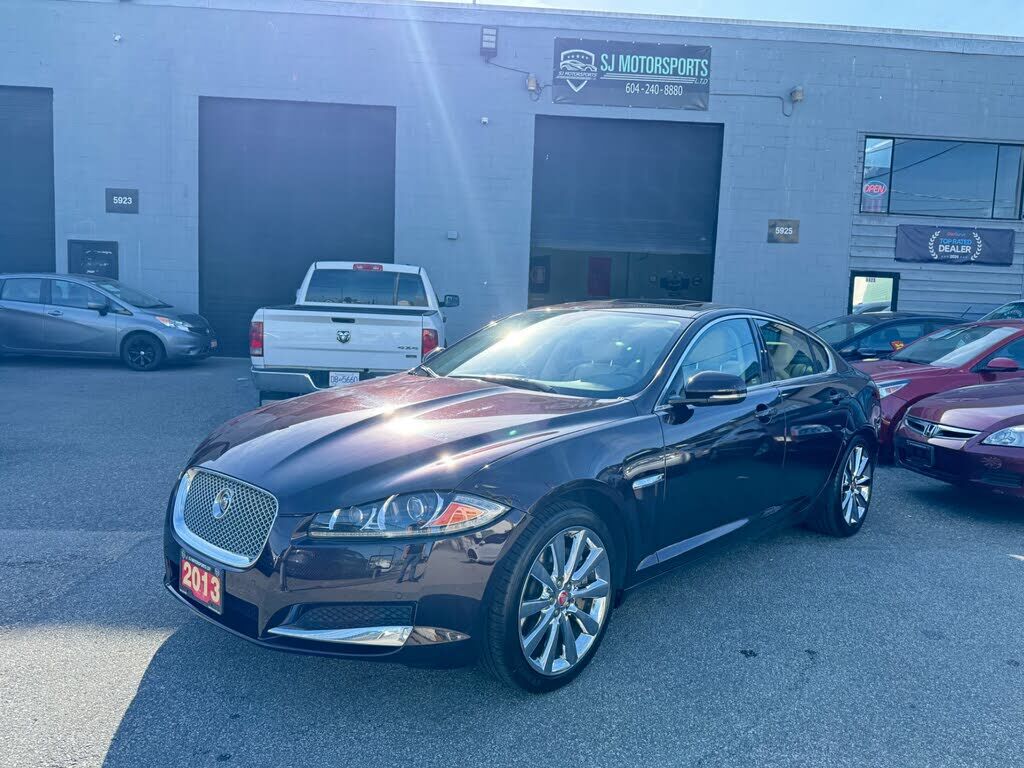 Jaguar XF