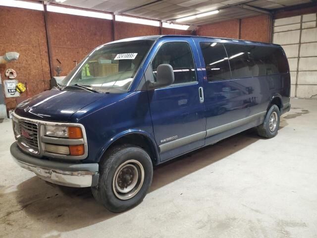 GMC Savana