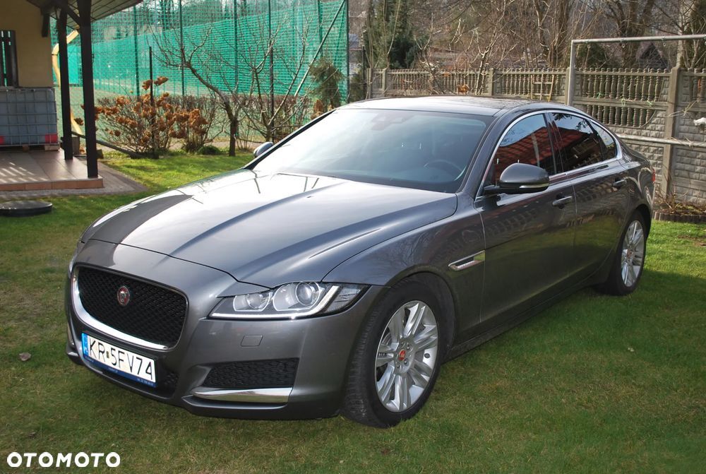 Jaguar XF