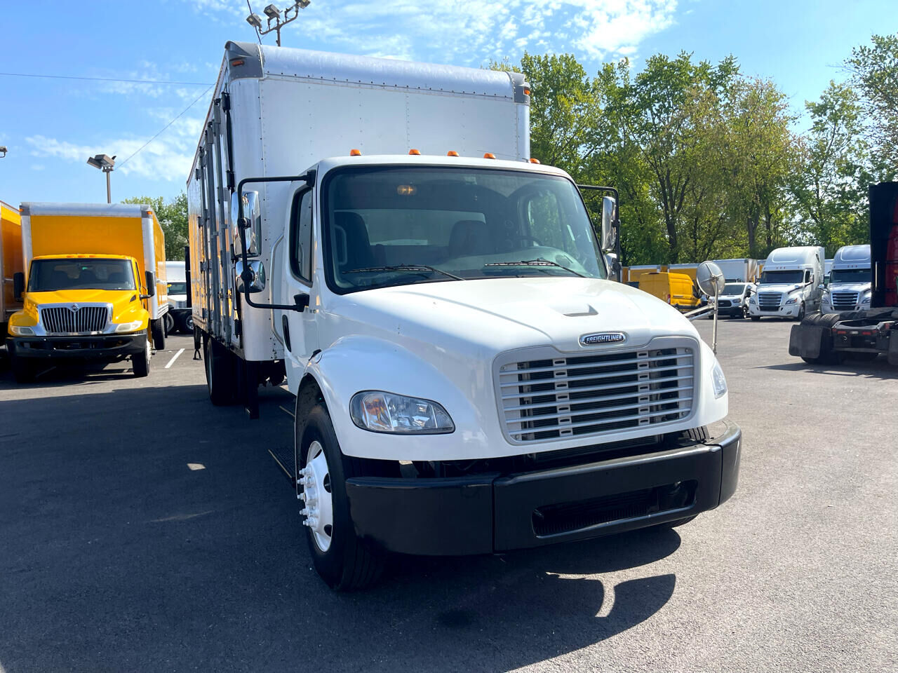 2018 FREIGHTLINER M2