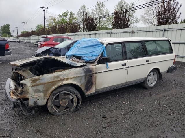 Volvo 240 Series