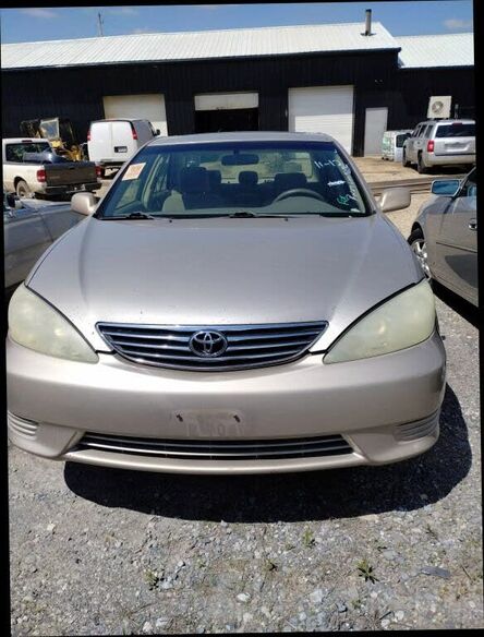 2005 TOYOTA Camry