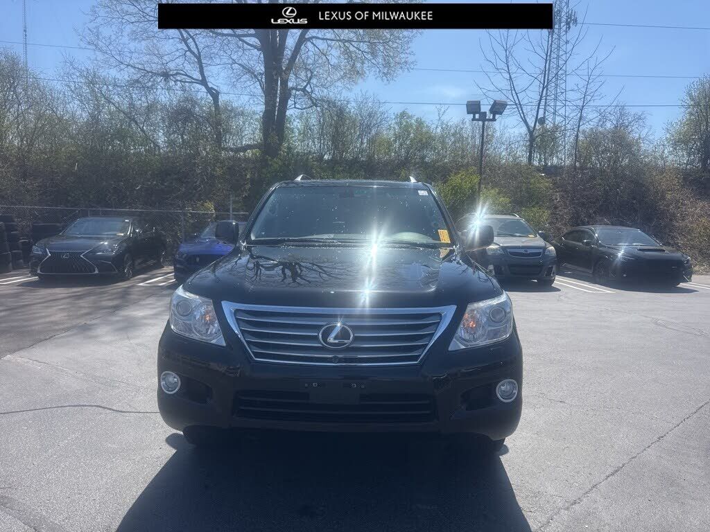 Lexus LX
