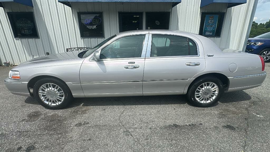 Lincoln Town Car