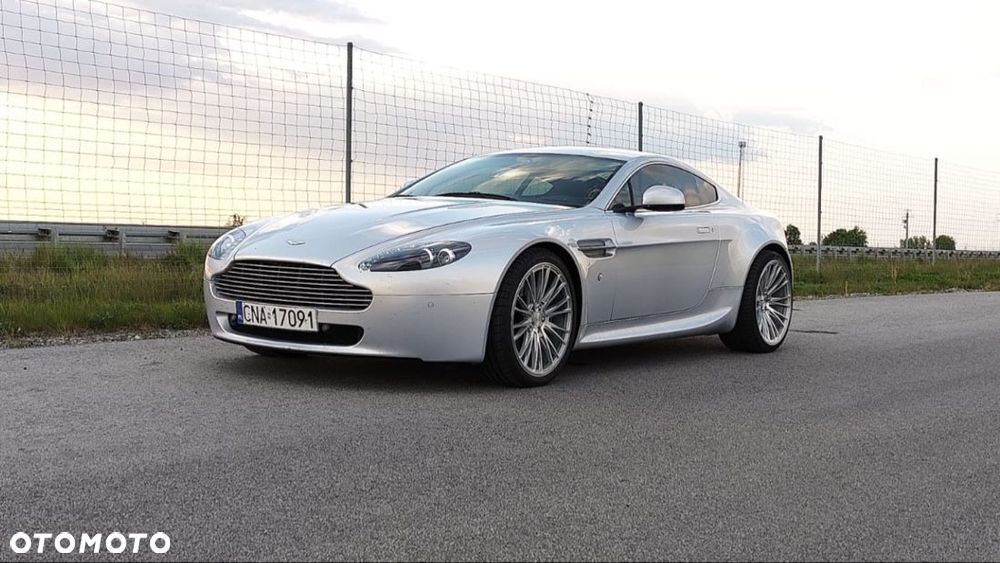 Aston Martin V8 Vantage