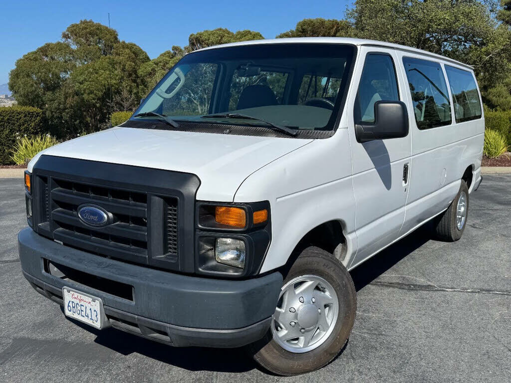 2008 FORD E-350