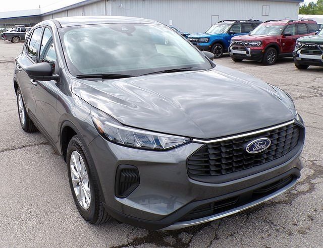 2025 FORD Escape