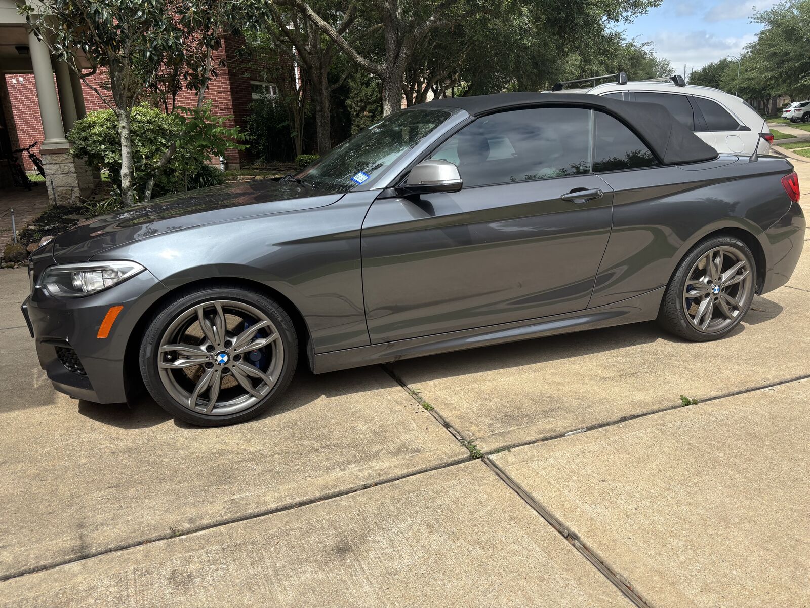 BMW M235i
