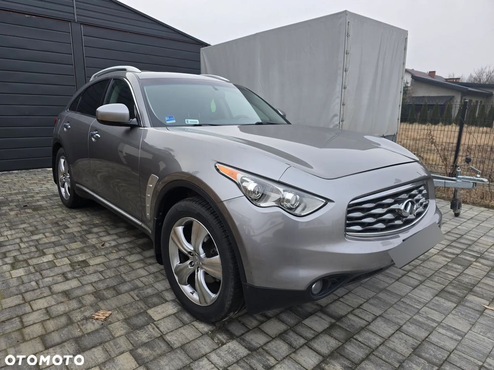 Infiniti FX35
