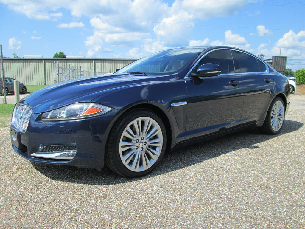Jaguar XF