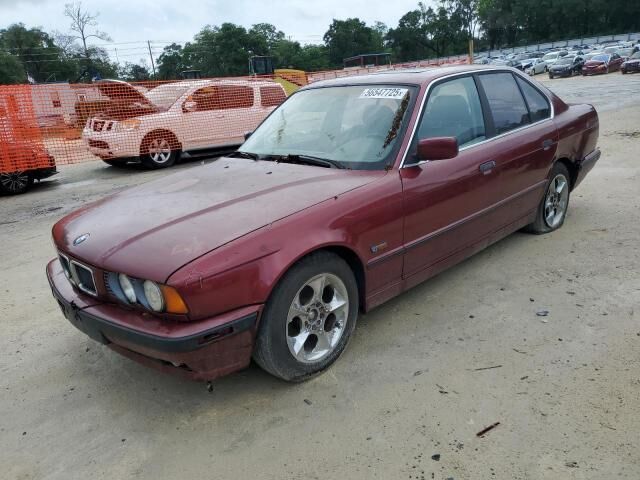 BMW 525i