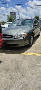 2002 FORD Taurus