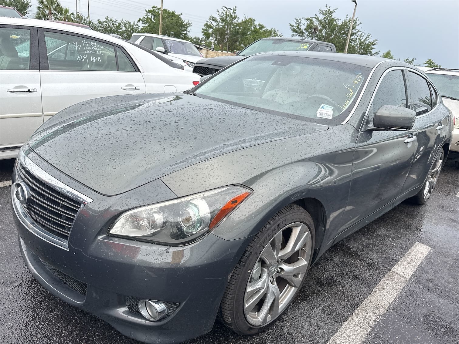 Infiniti M37