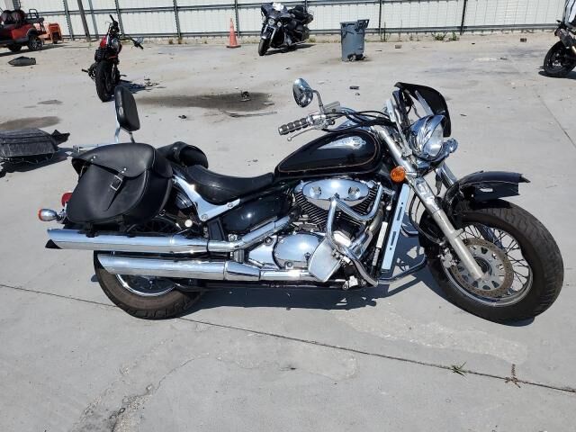 Suzuki VL800K