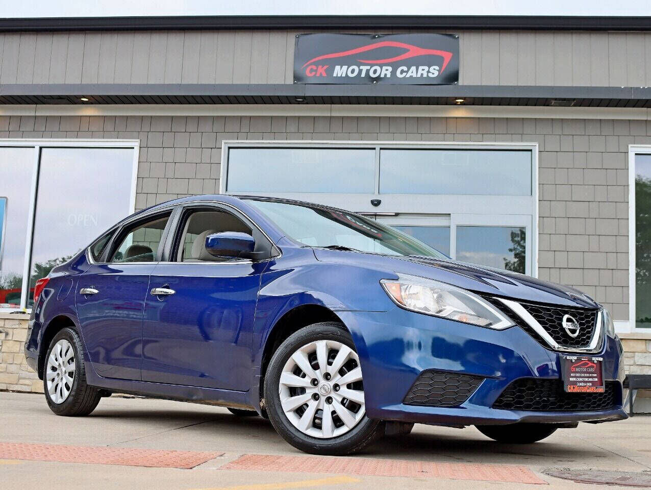 2016 NISSAN Sentra