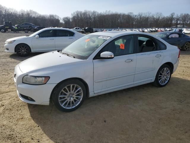 Volvo S40