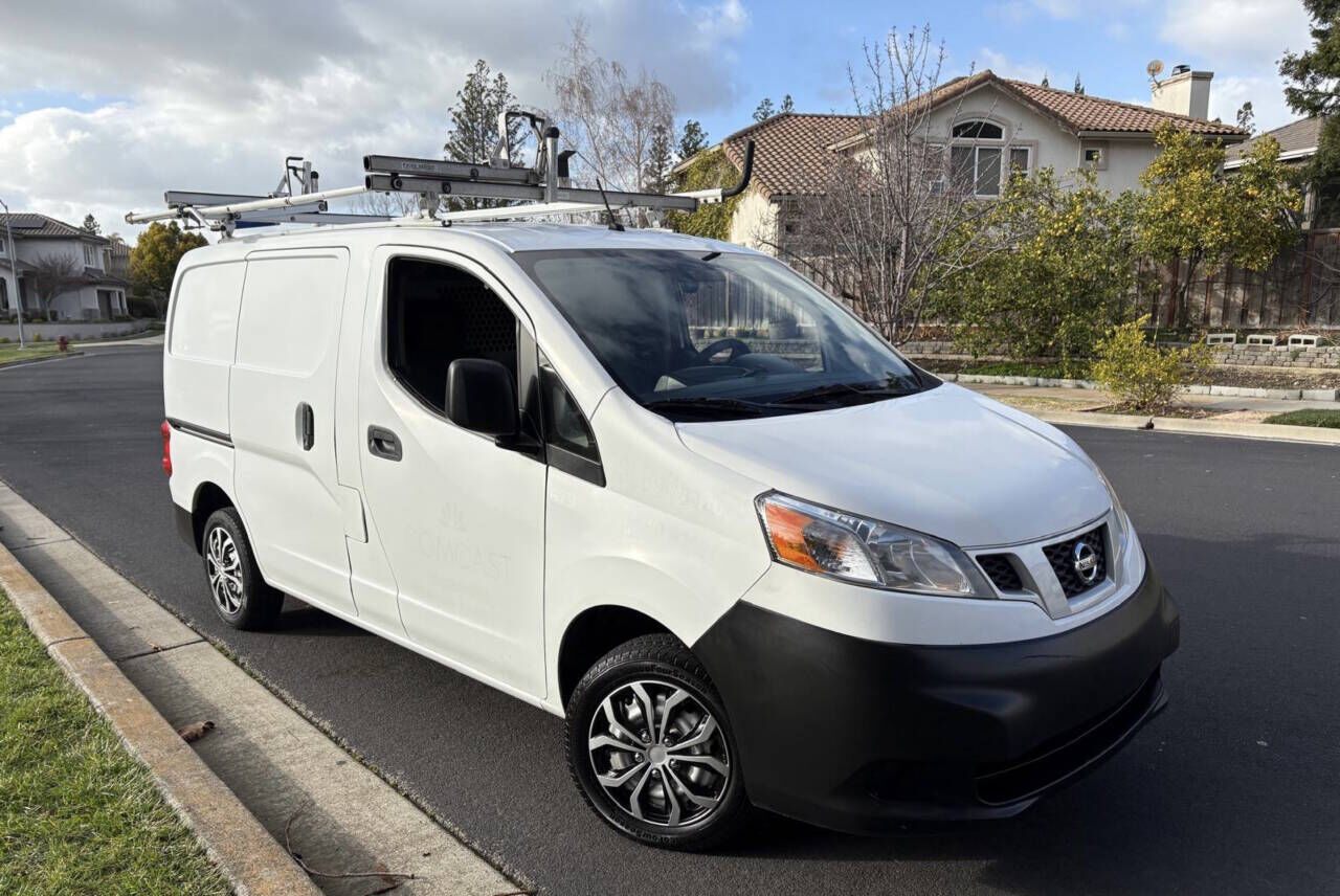 Nissan NV200