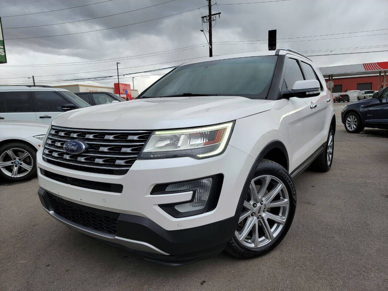 2017 FORD Explorer