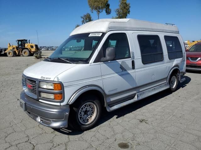 GMC Savana