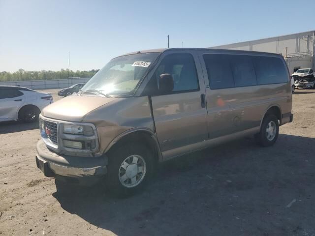 GMC Savana