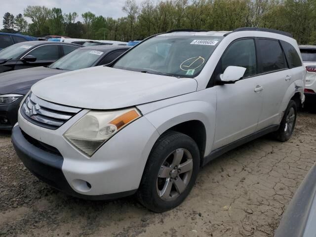 Suzuki XL7