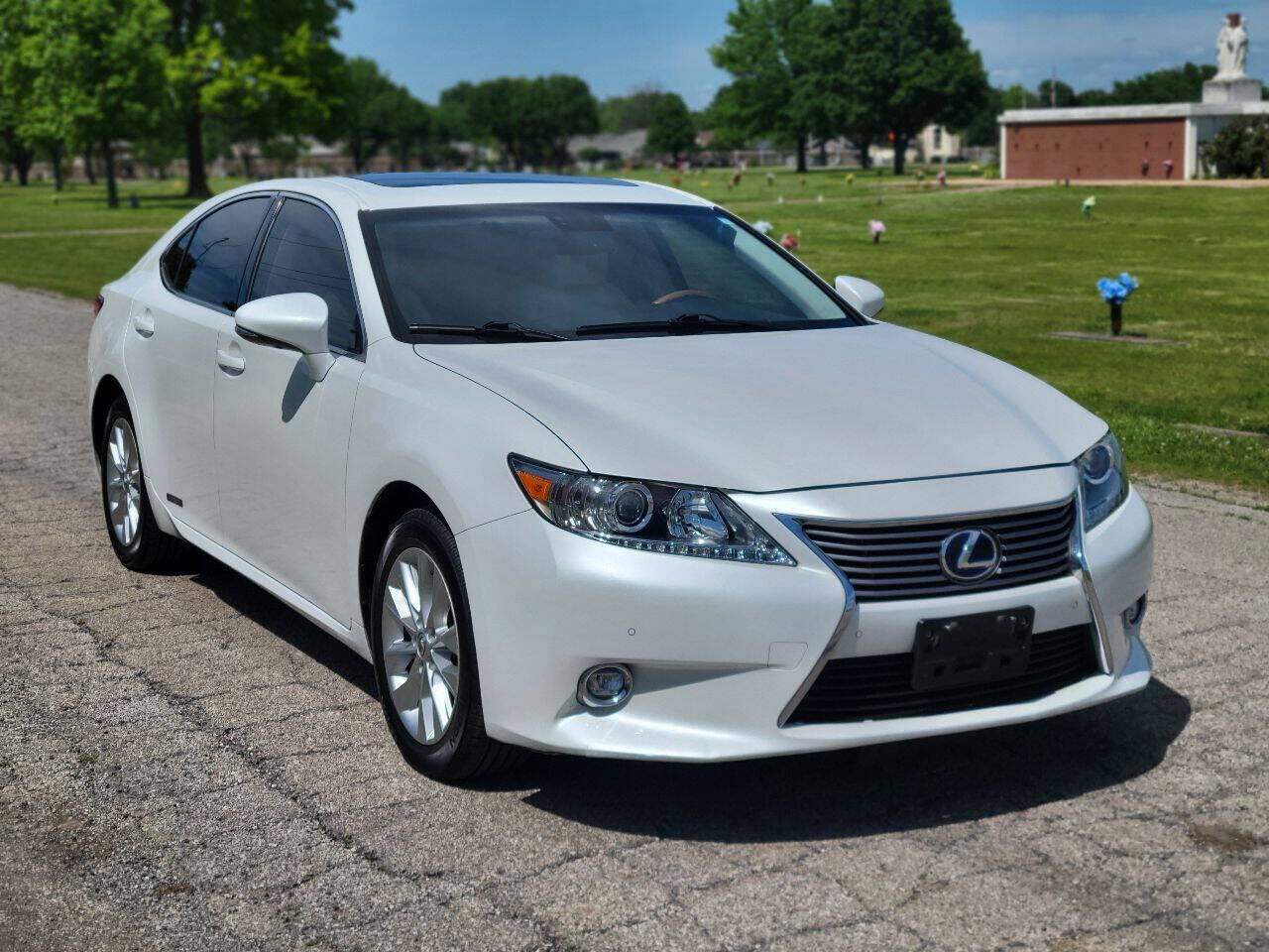 LEXUS