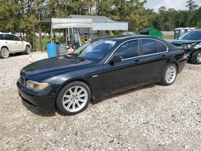 BMW 745i