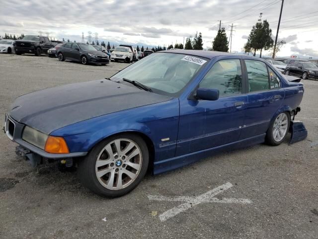 BMW 328i
