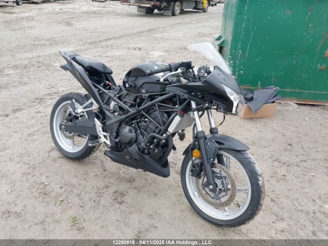 Honda CBR250RA