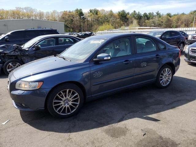 Volvo S40