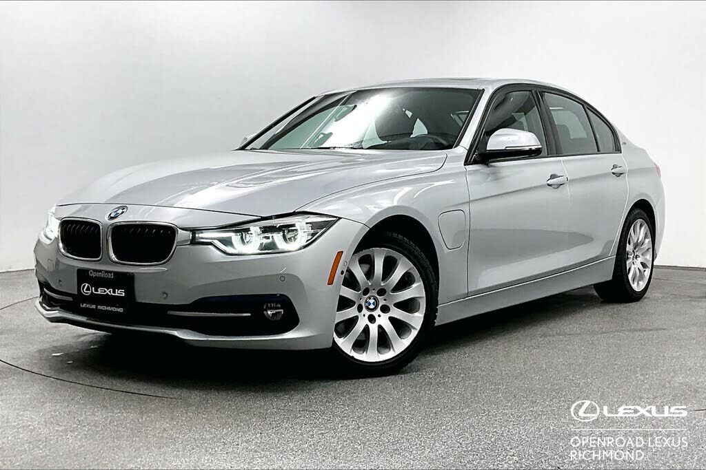 BMW 330e