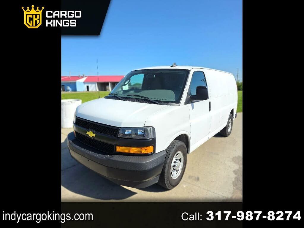 2020 CHEVROLET Express