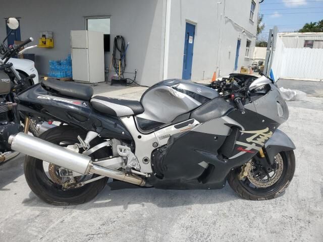 Suzuki GSX1300R