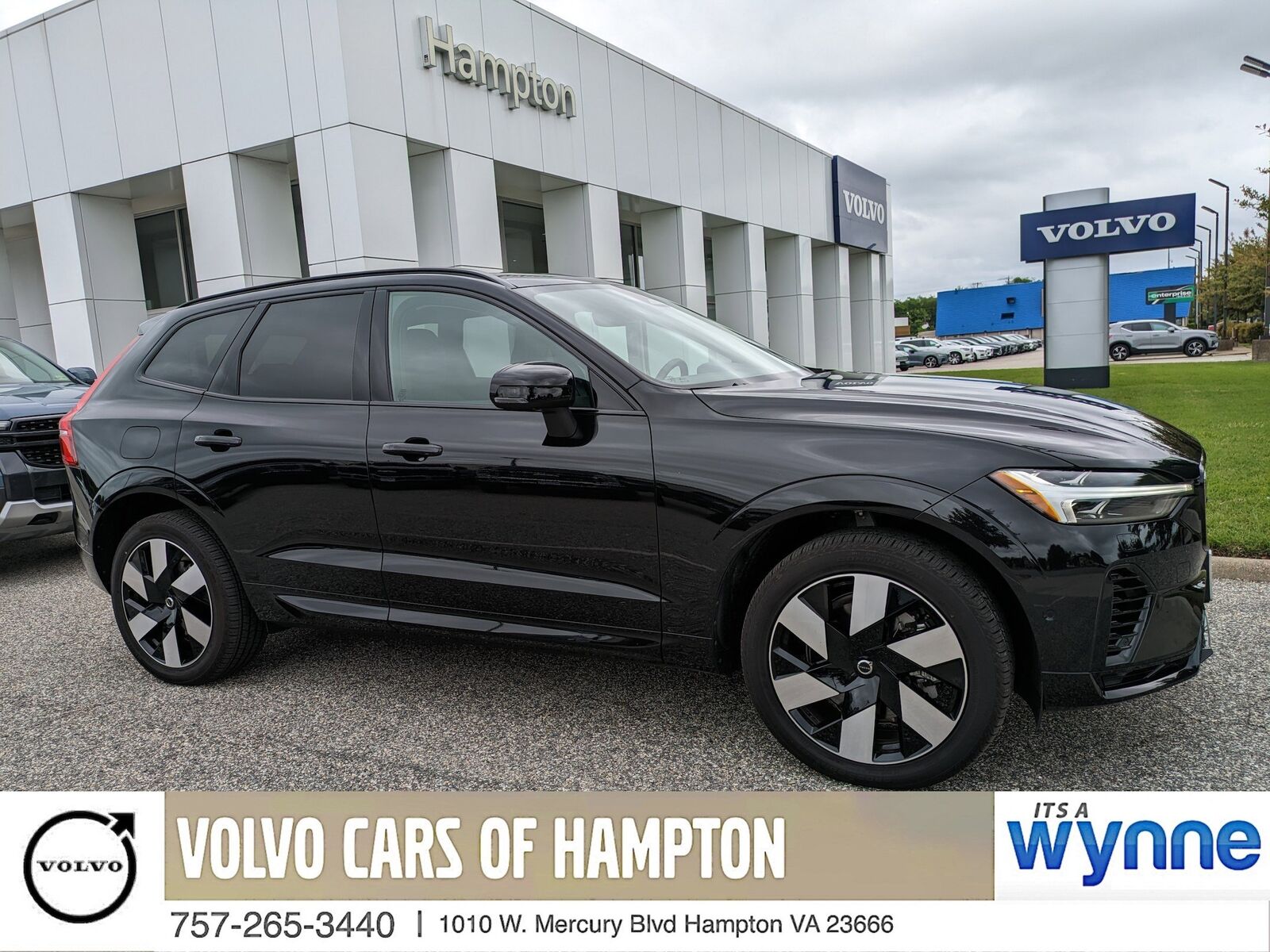2025 VOLVO XC60