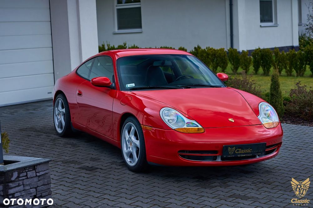 PORSCHE