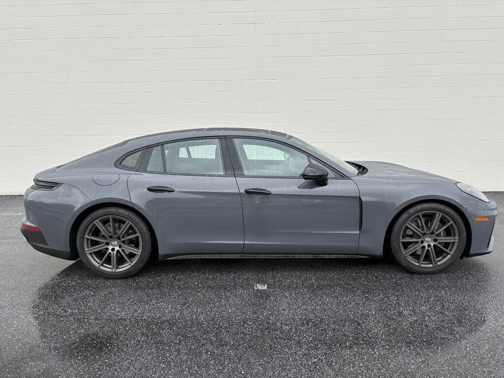 PORSCHE