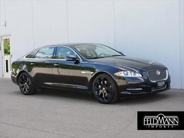 Jaguar XJ