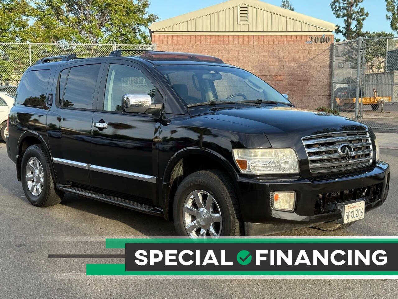 Infiniti QX56